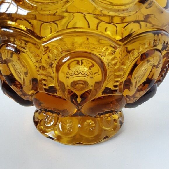 L. E. Smith Moons and Stars Vintage Amber Glass Candy Dish with Lid - Picture 10 of 12